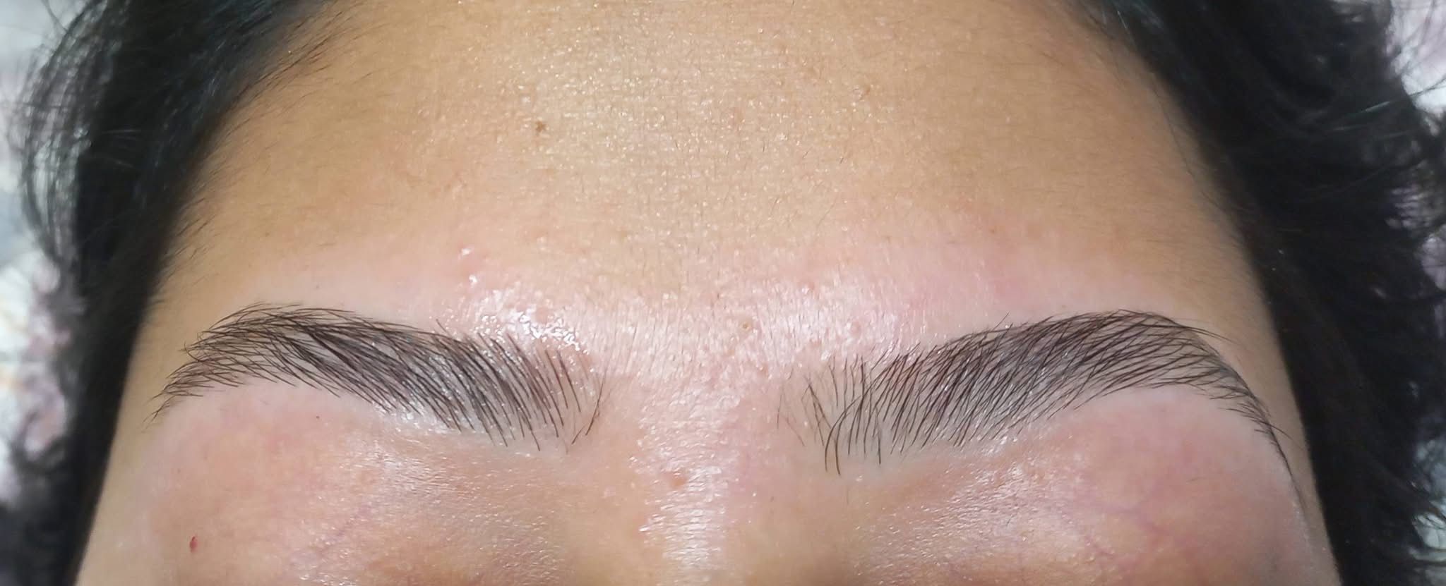 Professional Eyebrow Threading